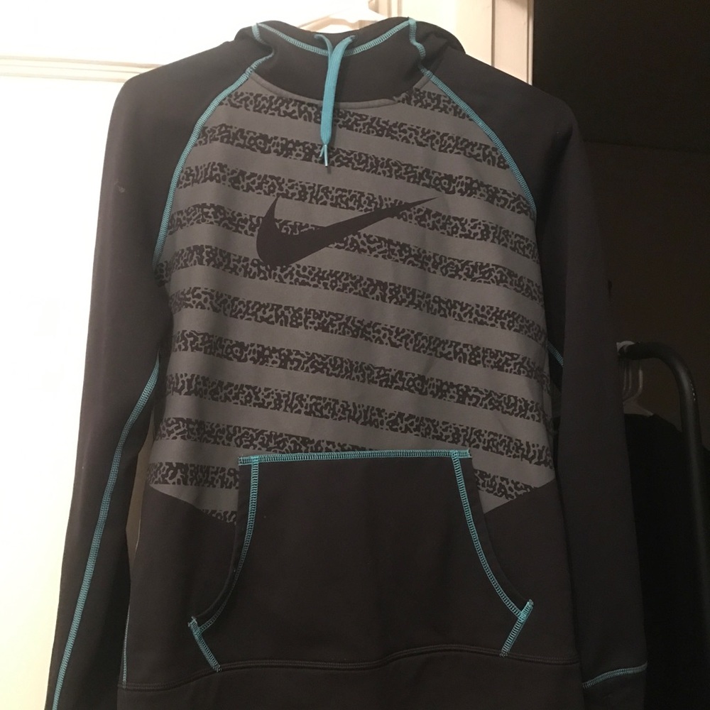 Nike sweatshirt